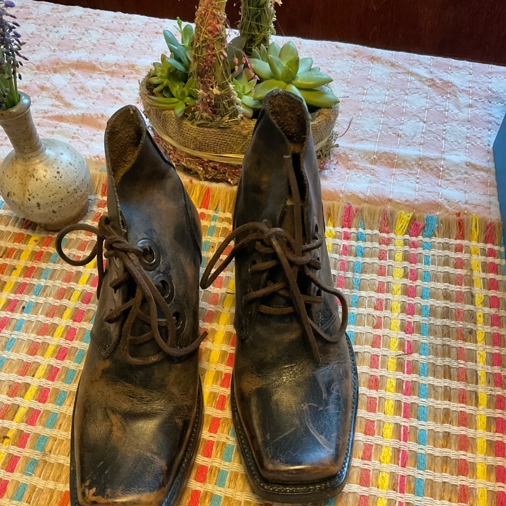 John Fluevog Black Ankle Boots Lace-Up Leather